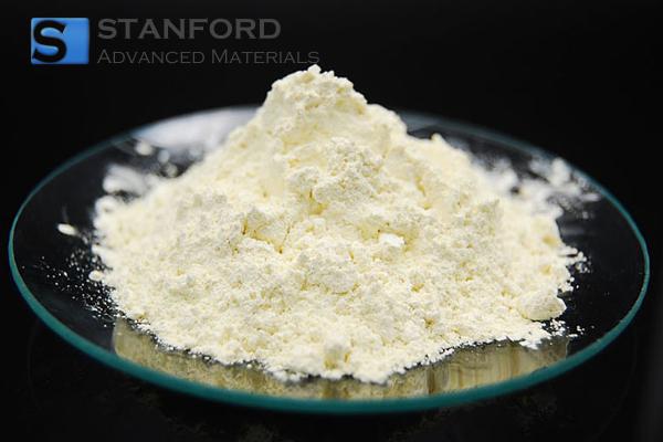 Holmium Nitrate Powder (CAS No. 14483-18-2)